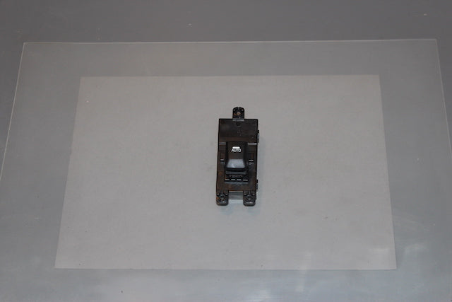 Kia Ceed Window Switch Rear Drivers Side 