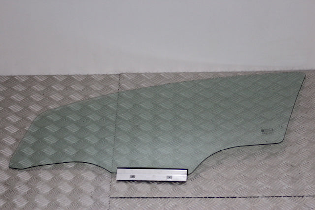 Opel Corsa Door Window Glass Front Passengers Side 