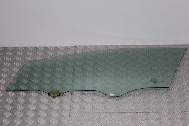 Kia Ceed Door Window Glass Front Passengers Side (2013)