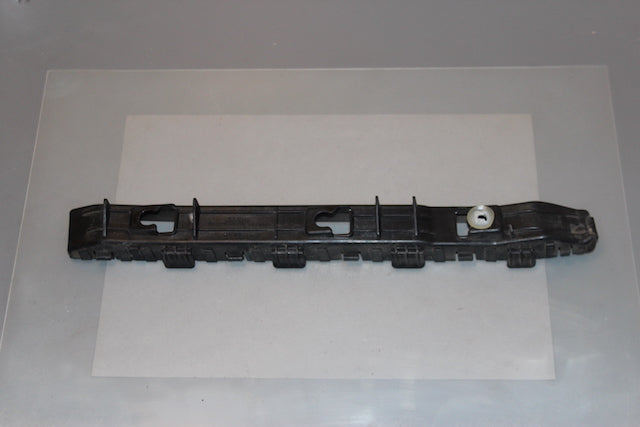 Kia Ceed Bumper Support Bracket Drivers Side 