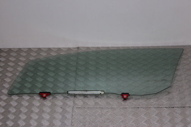Toyota Yaris Door Window Glass Front Passengers Side 