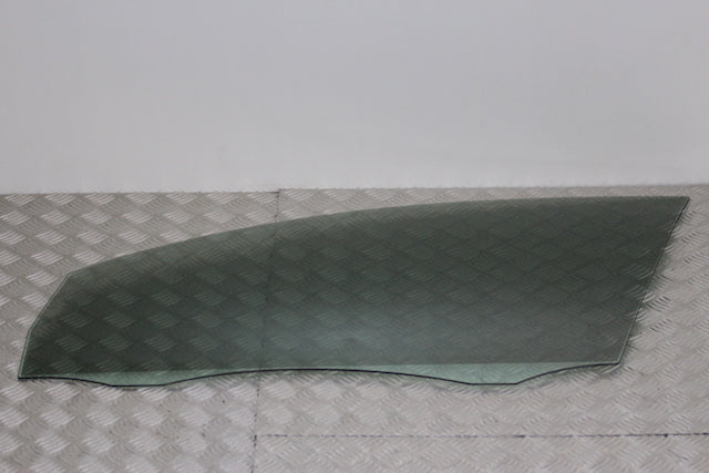 Volkswagen Golf Door Window Glass Front Passengers Side 