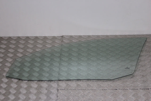 Volkswagen Golf Door Window Glass Front Passengers Side 