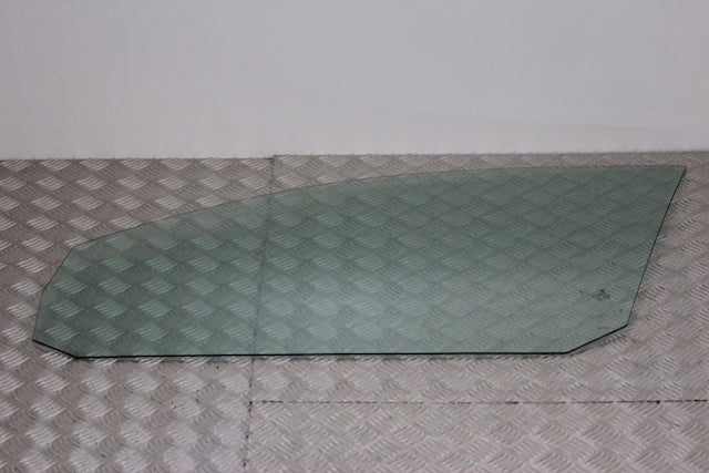 Volkswagen Jetta Door Window Glass Front Passengers Side 