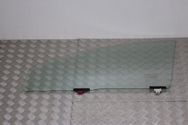 Toyota Yaris Door Window Glass Front Passengers Side 