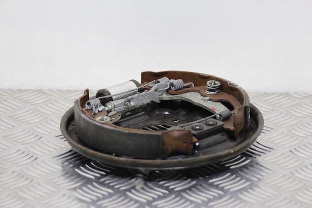 Toyota Aygo Brake Plate with Shoes and Cylinder Rear Left 