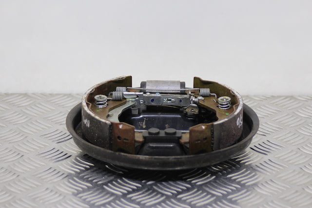 Nissan Micra Brake Plate with Shoes and Cylinder Rear Right 