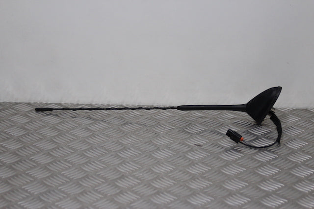 Ford Focus Aerial with Socket (2015)