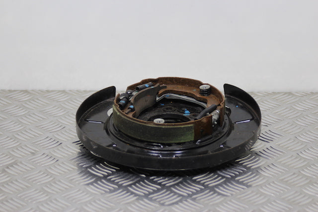 Hyundai i20 Brake Plate with Shoes and Cylinder Rear Left 