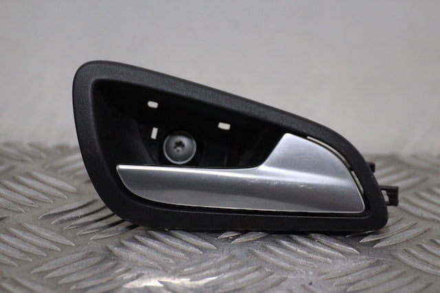 Ford Focus Door Handle Inner Rear Drivers Side (2015)