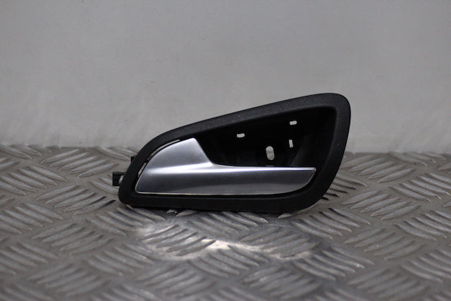 Ford Focus Door Handle Inner Front Passengers Side 