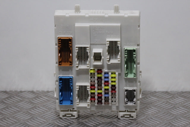 Ford Focus Body Control Module BCM 
