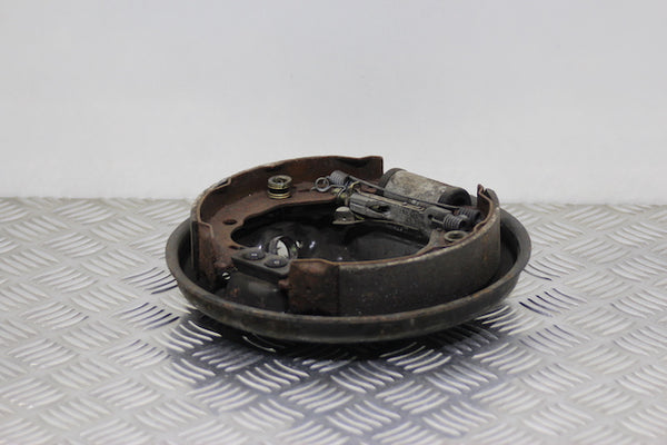 Renault Clio Brake Plate with Shoes and Cylinder Rear Left (2001) - 1