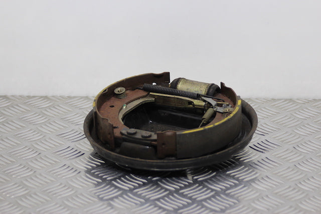 Renault Clio Brake Plate with Shoes and Cylinder Rear Right 