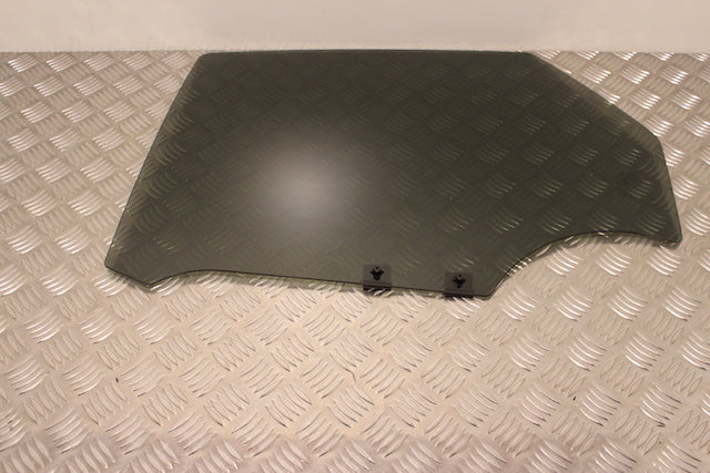 Renault Captur Door Window Glass Rear Passengers Side 