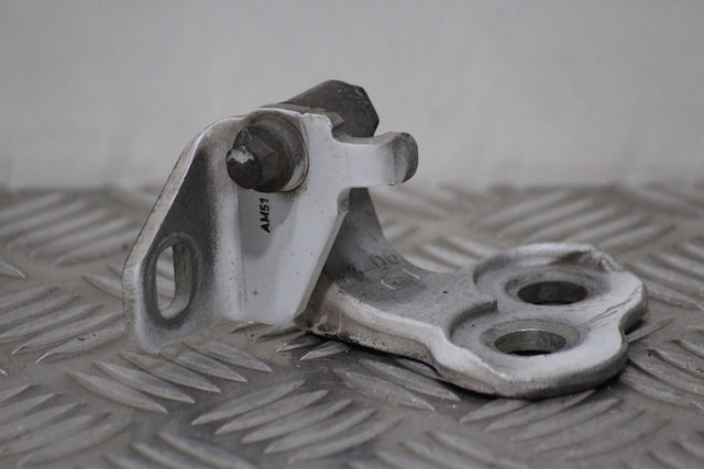 Ford Focus Door Hinge Bottom Front Passengers Side 