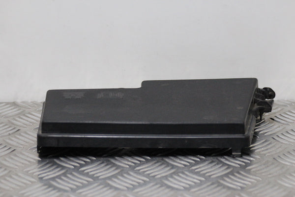 Ford Focus Fuse Box Cover (2015) - 1