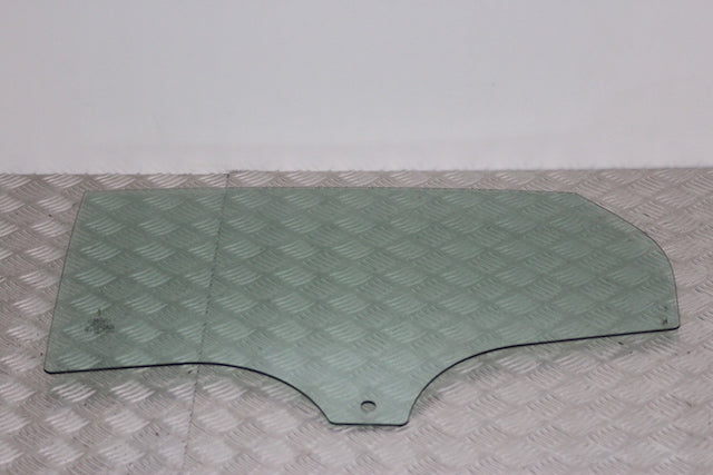 Ford Focus Door Window Glass Rear Passengers Side 