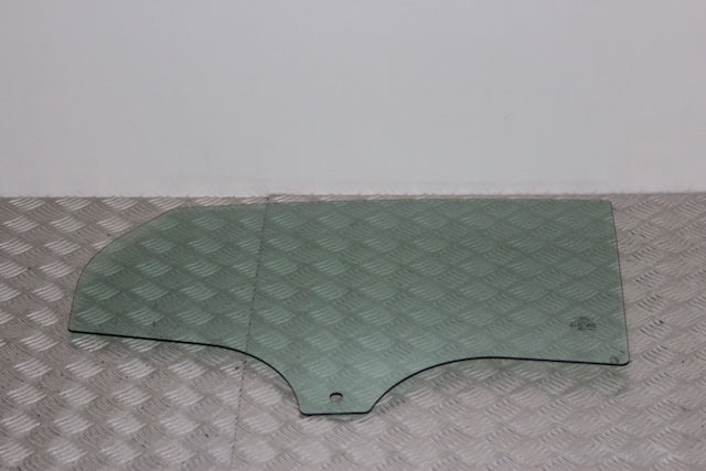 Ford Focus Door Window Glass Rear Drivers Side 