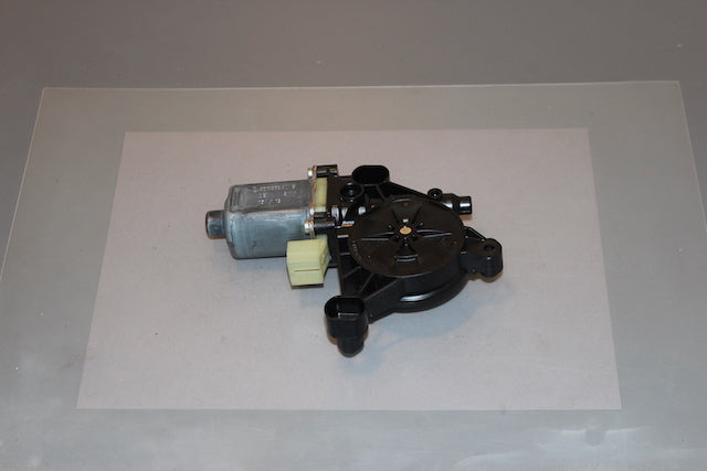 Volkswagen Golf Window Regulator Motor Front Passengers Side 
