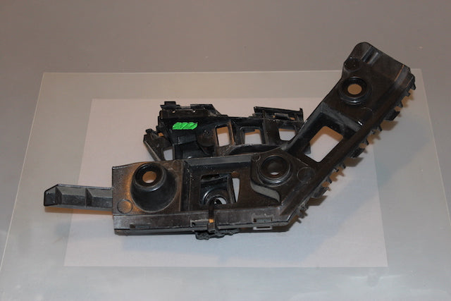 Volkswagen Golf Bumper Support Bracket Passengers Side 