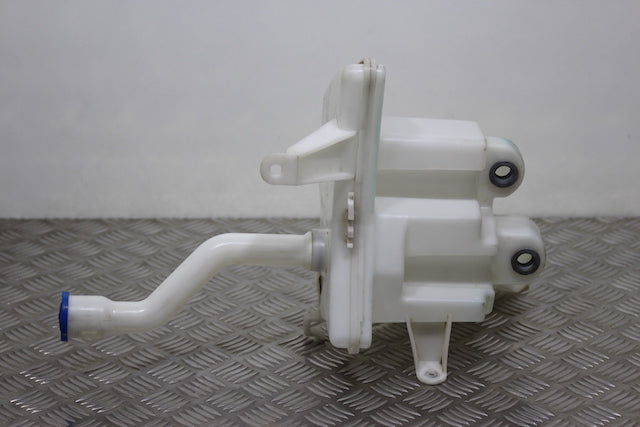Toyota Auris Windscreen Wash Water Bottle 
