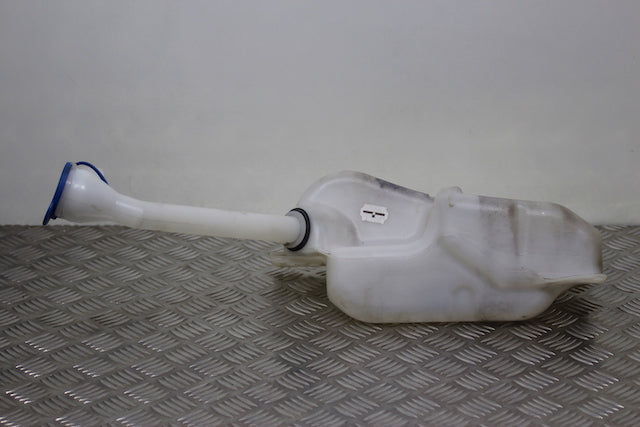 Nissan Qashqai Windscreen Wash Water Bottle 