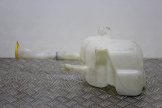 Bouteille d'eau de lavage de pare-brise Nissan Micra (1999)