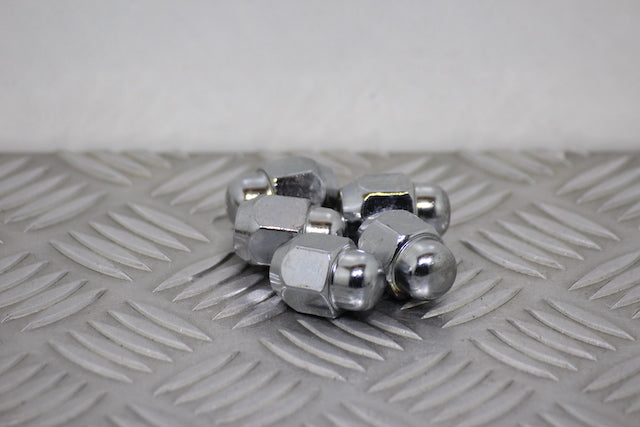 Hyundai i20 Wheel Nuts 