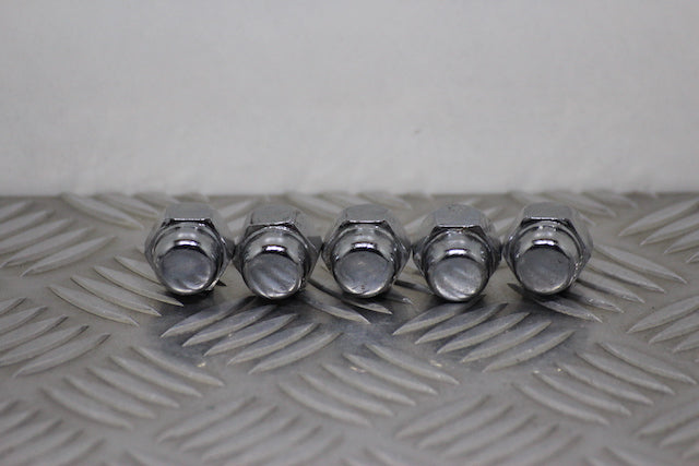 Nissan Qashqai Wheel Nuts (2011)