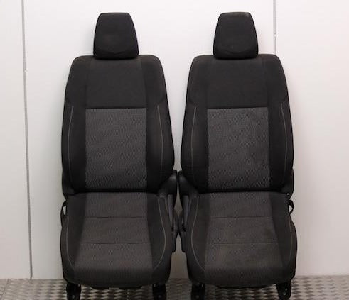 Toyota Auris Seat Front x2 (2012) - 1