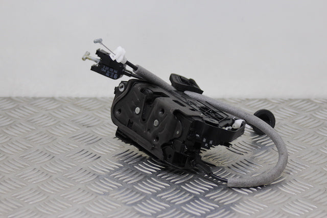 Skoda Fabia Door Lock Mechanism Front Passengers Side 