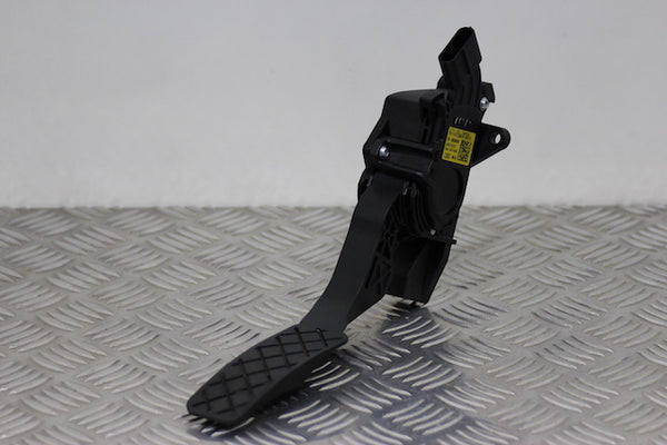 Skoda Fabia Accelerator Throttle Pedal (2018) - 1