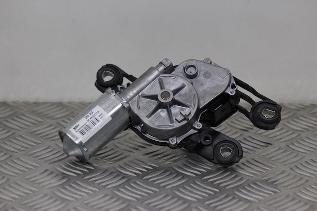 Skoda Fabia Wiper Motor Rear (2018) genuine OEM used part - CarBreakers.ie