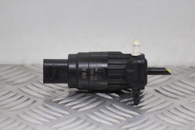 Skoda Fabia Windscreen Wash Water Bottle Motor 