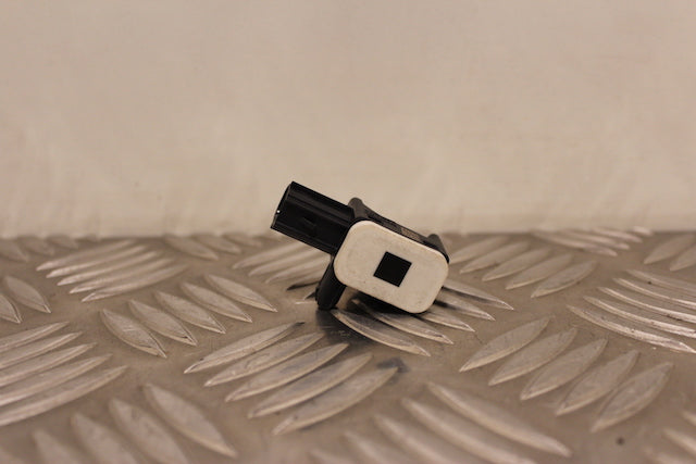 Ford Focus Airbag Sensor Centre Passengers Side (2014)