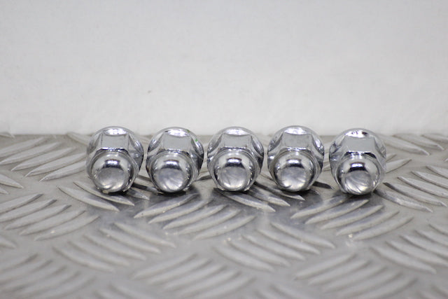 Suzuki Vitara Wheel Nuts (2008)