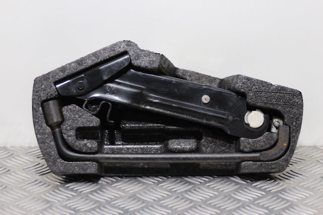 Peugeot 107 Spare Wheel Jack Set 