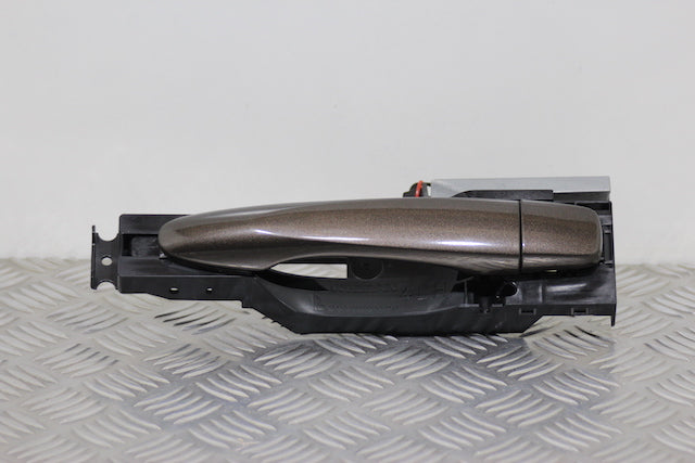 Nissan Qashqai Door Handle Outer Front Passengers Side 