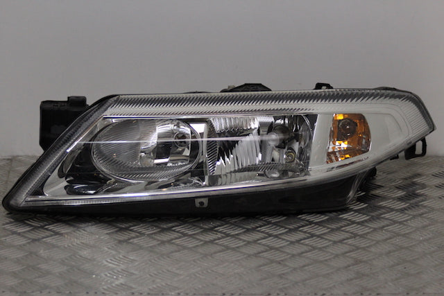 Renault Laguna Headlamp Passengers Side (2001)