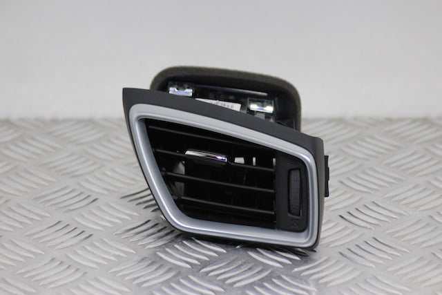 Nissan Qashqai Dashboard Airvent Drivers Side 