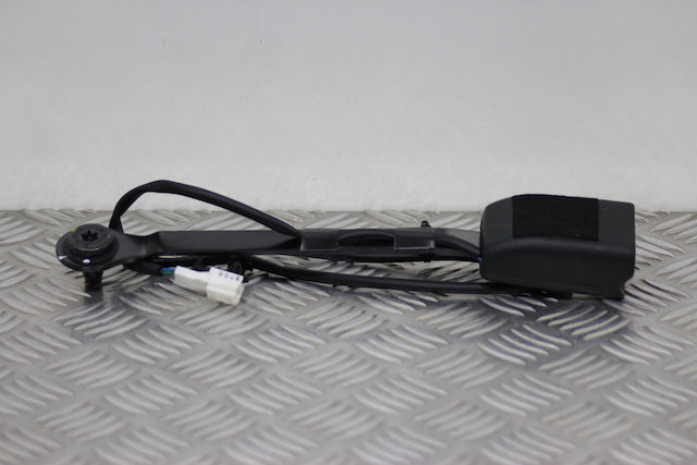 Nissan Qashqai Seat Belt Buckle Lock Front Drivers Side 
