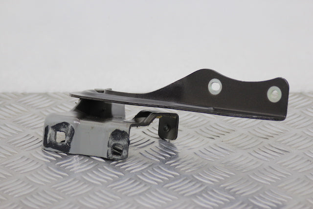 Nissan Qashqai Bonnet Hinge Passengers Side 