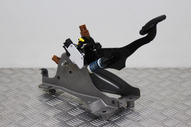Nissan Qashqai Brake Pedal 