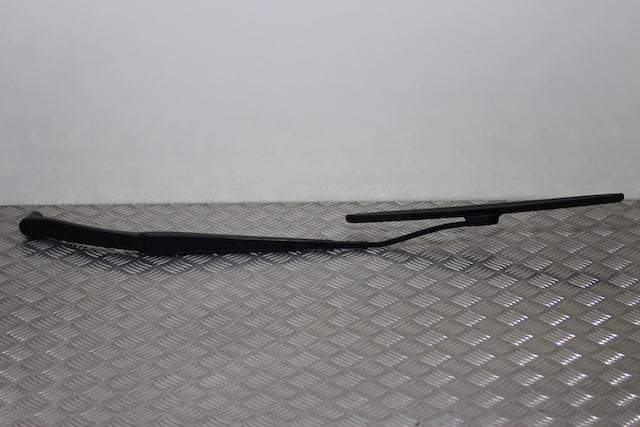 Nissan Qashqai Wiper Front Passengers Side 