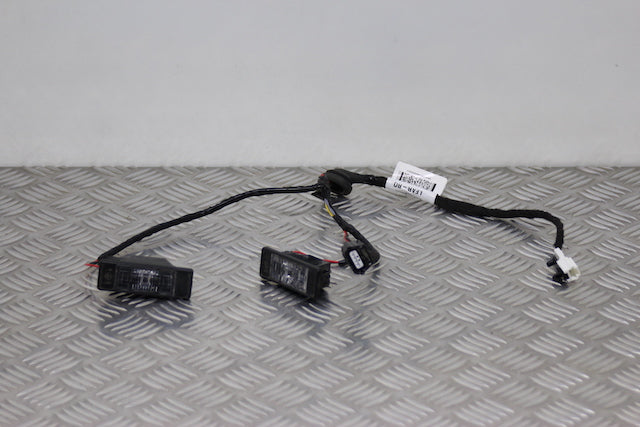 Nissan Qashqai Number Plate Light Passengers Side 