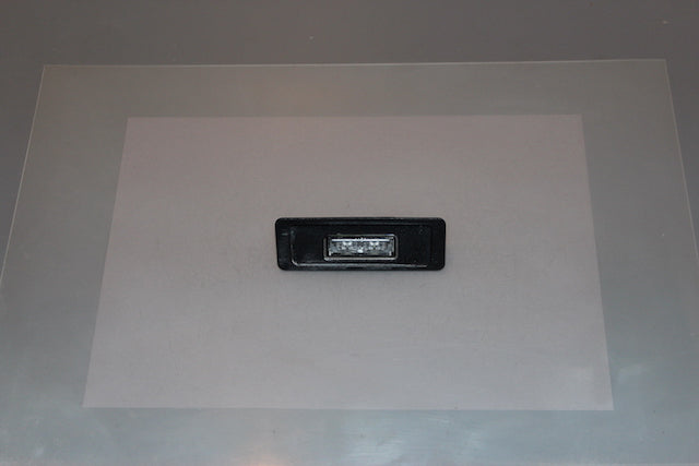 Volvo V40 Number Plate Light Drivers Side 