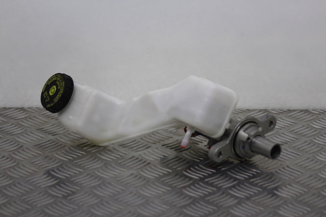 Nissan Qashqai Brake Master Cylinder 