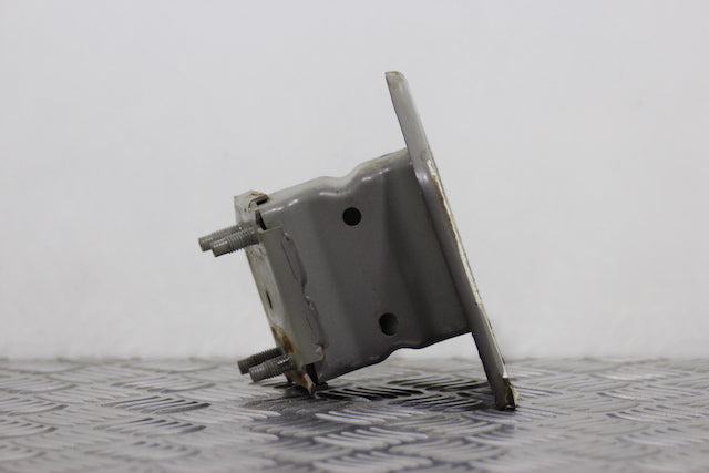 Nissan Qashqai Bumper Support Bracket Passengers Side 