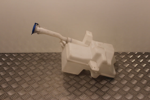 Volvo V40 Windscreen Wash Water Bottle (2014)